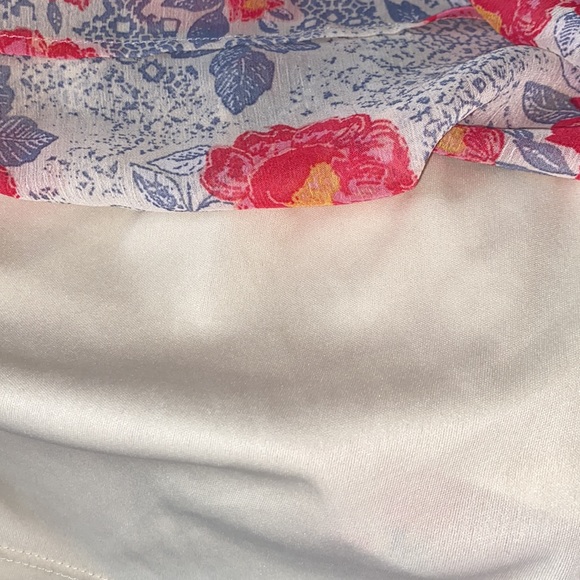 Torrid Floral Women’s Blouse Sz 1, top adjustable straps - Picture 10 of 10